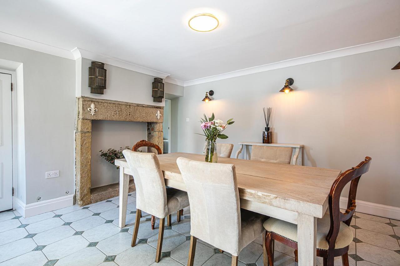 The Belle - A Lovingly Converted Grade II Listed Home From Home In Bakewell Exterior foto