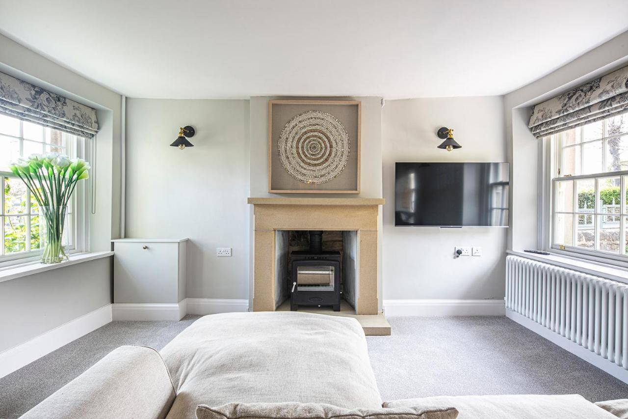 The Belle - A Lovingly Converted Grade II Listed Home From Home In Bakewell Exterior foto