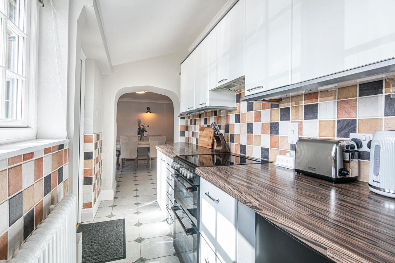 The Belle - A Lovingly Converted Grade II Listed Home From Home In Bakewell Exterior foto